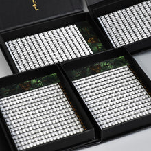 Lade das Bild in den Galerie-Viewer, WildLash Fertige Fächer 10D